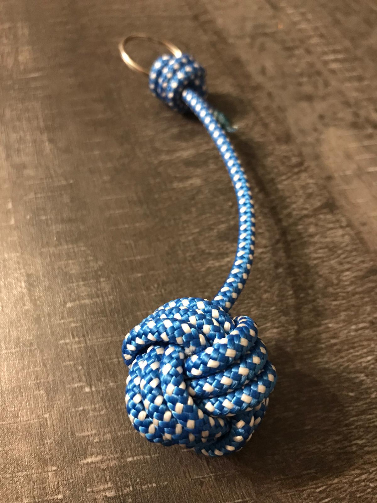 Porte Clés Pomme de Touline 3cm Bleu/Blanc